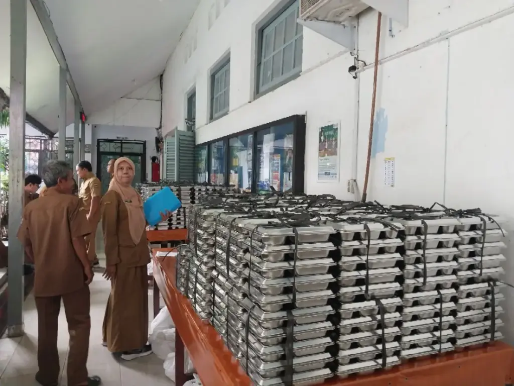 MBG Pertama Kali di SMPN 1